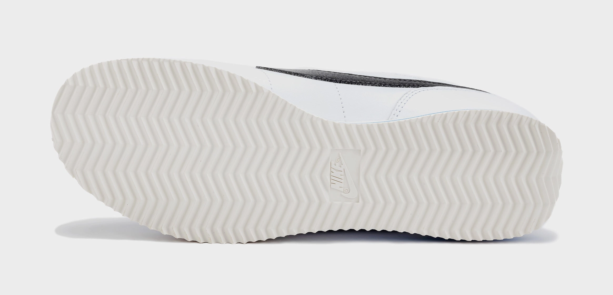 Cortez 23 Mens Running Shoes (White/Black) Classic Cortez