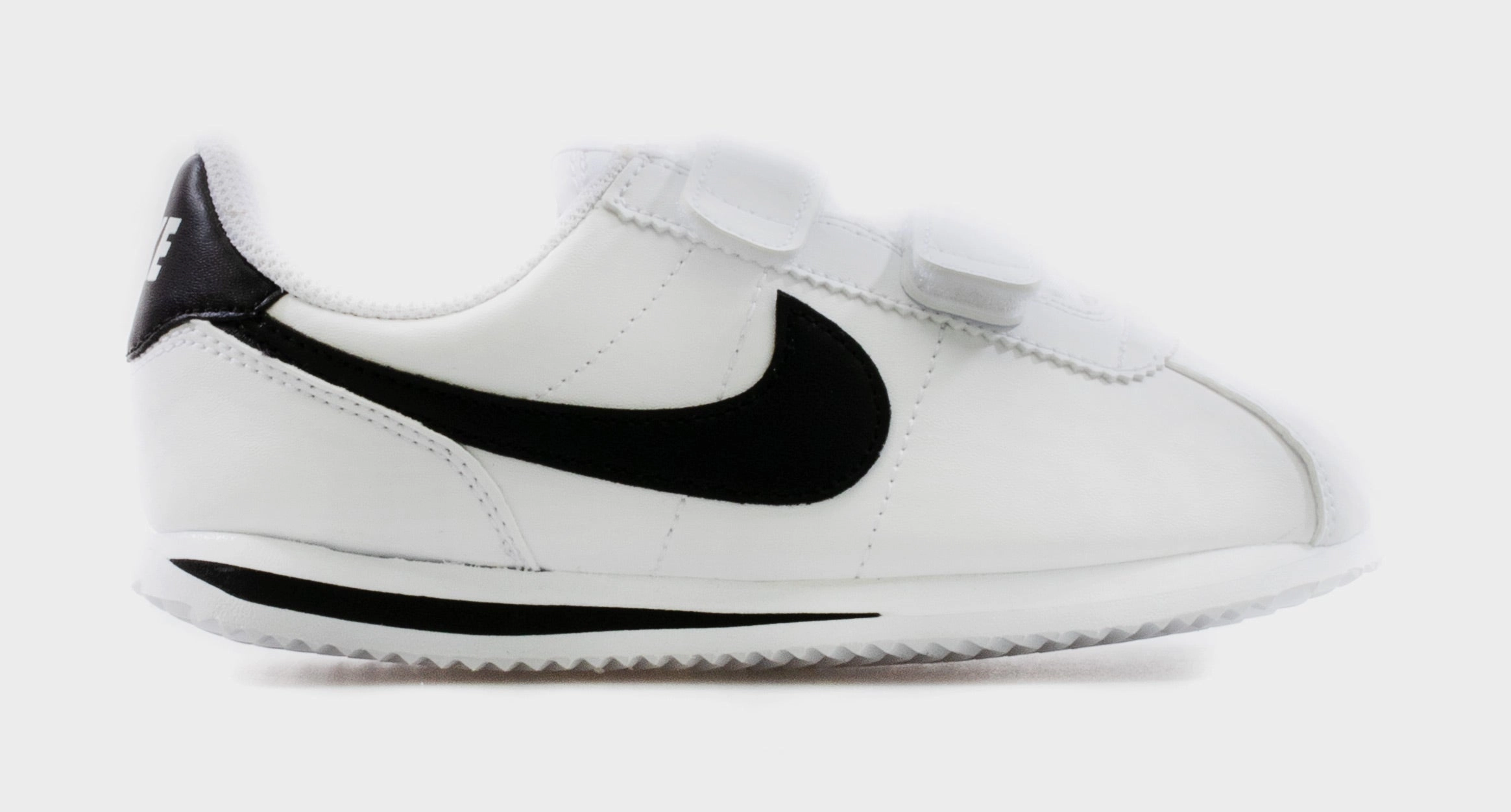 Cortez Basic Preschool Lifestyle Shoe (White) nike cortez retro running shoes classic style