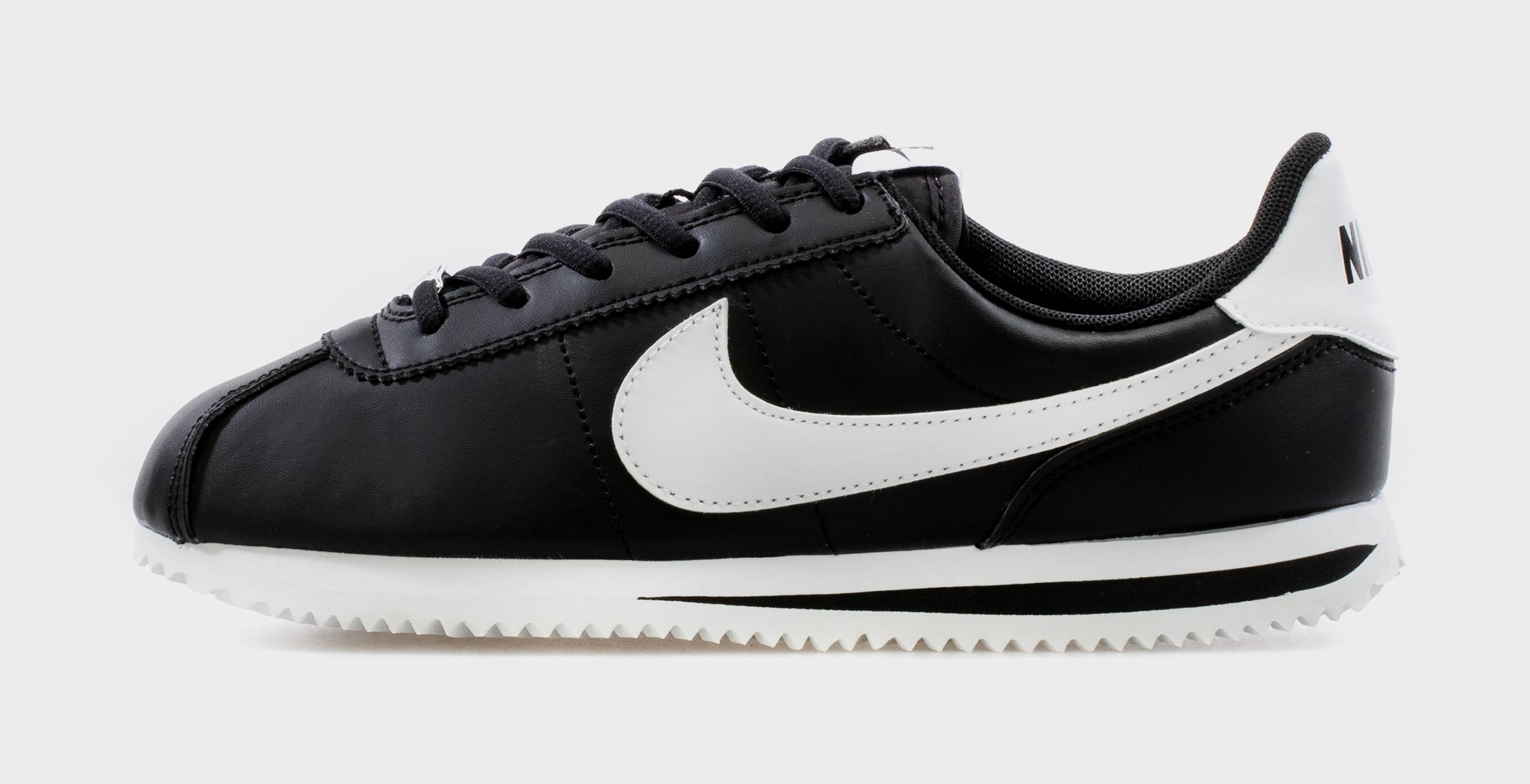 Cortez Basic SL Grade School Lifestyle Shoe (Black/White) Classic Cortez