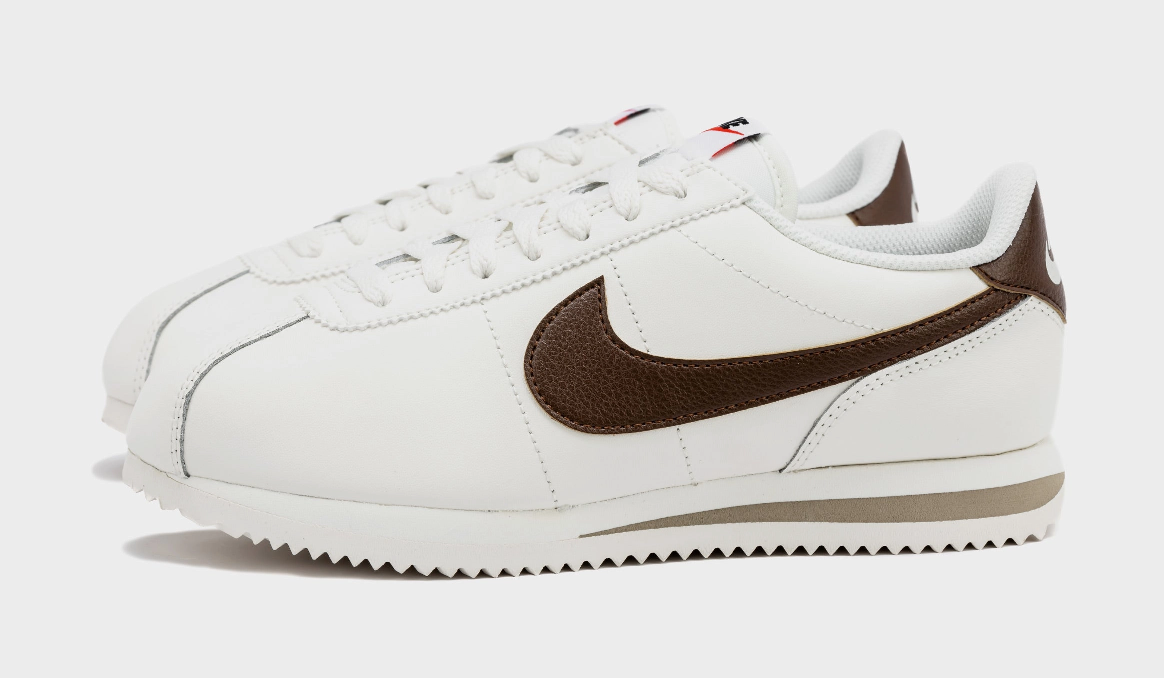 Cortez Cacao Wow Womens Lifestyle Shoes (Cacao Wow/Khaki) Classic Cortez