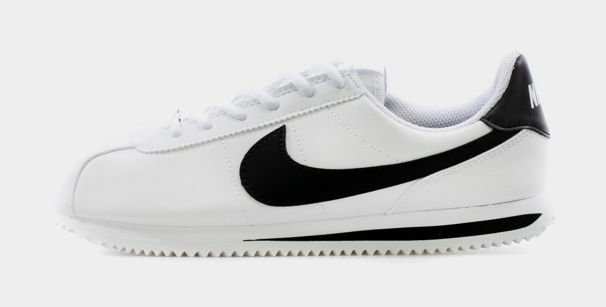 Cortez Grade School Lifestyle Shoe (White) Classic Cortez