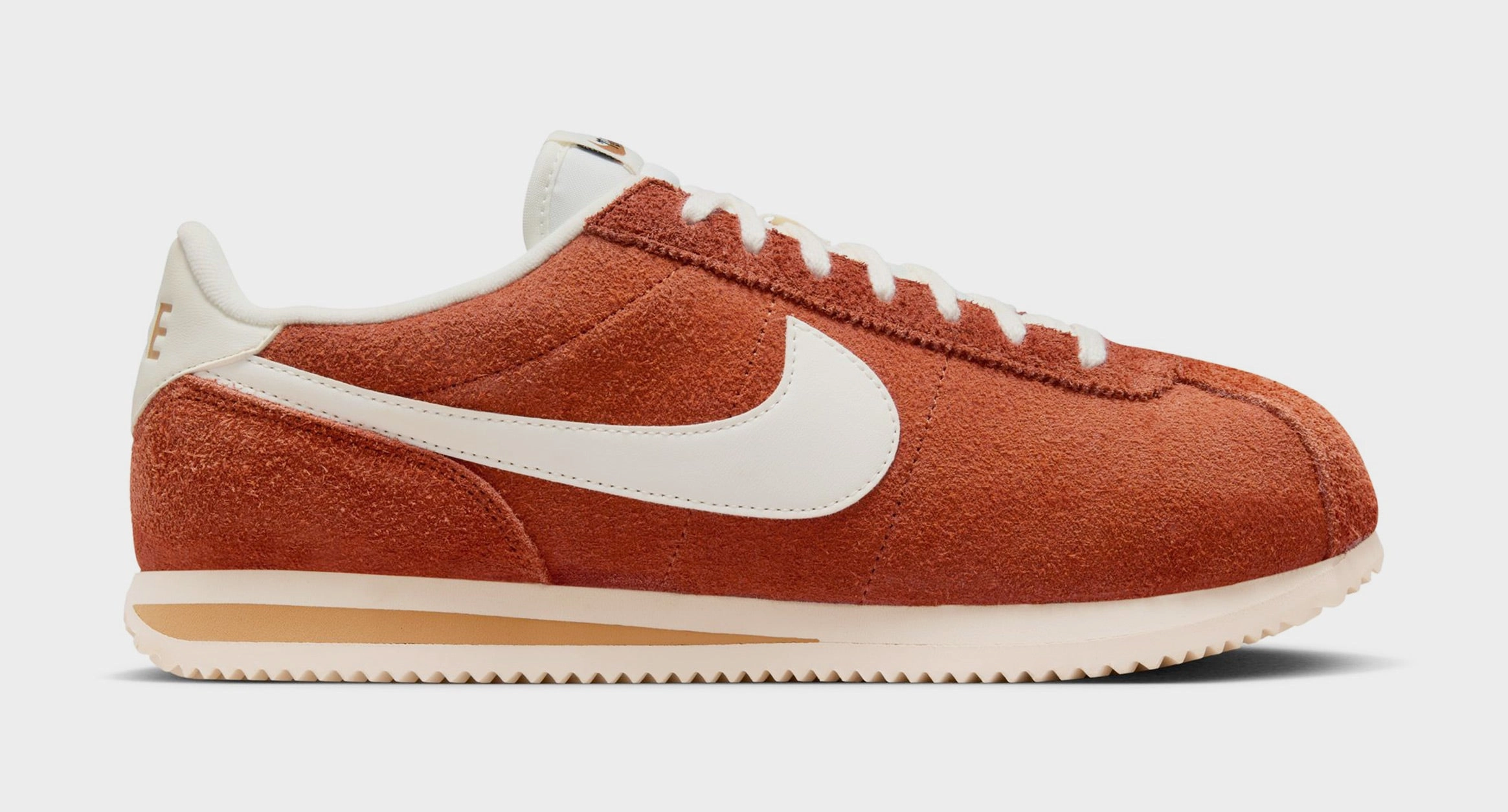Cortez SE Suede Mens Running Shoes (Dark Russet/Flax/Muslin/Sail) nike cortez retro running shoes classic style
