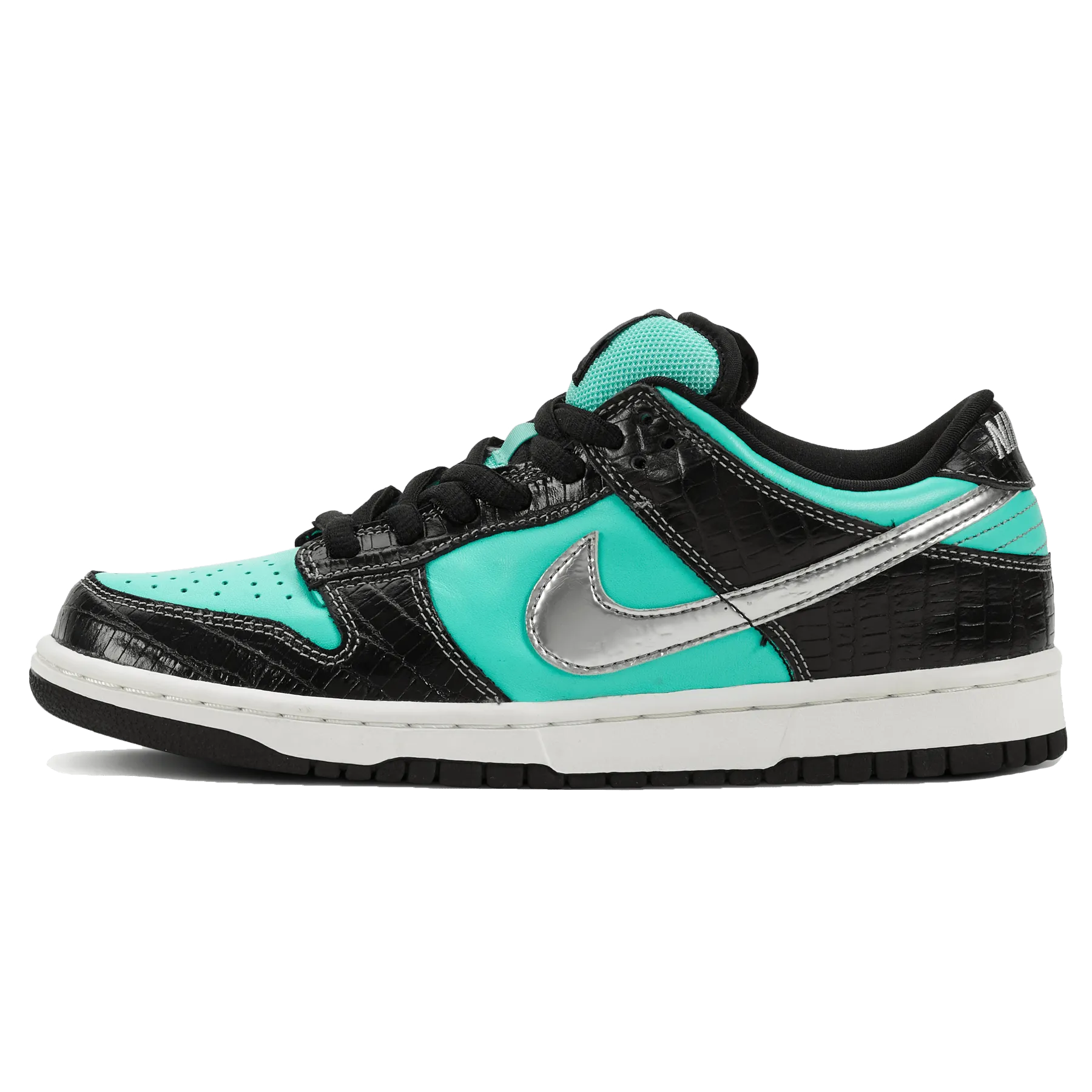 Diamond Supply Co. x Nike Dunk Low Pro SB 'Tiffany' Nike SB skate shoes with padded support and grip