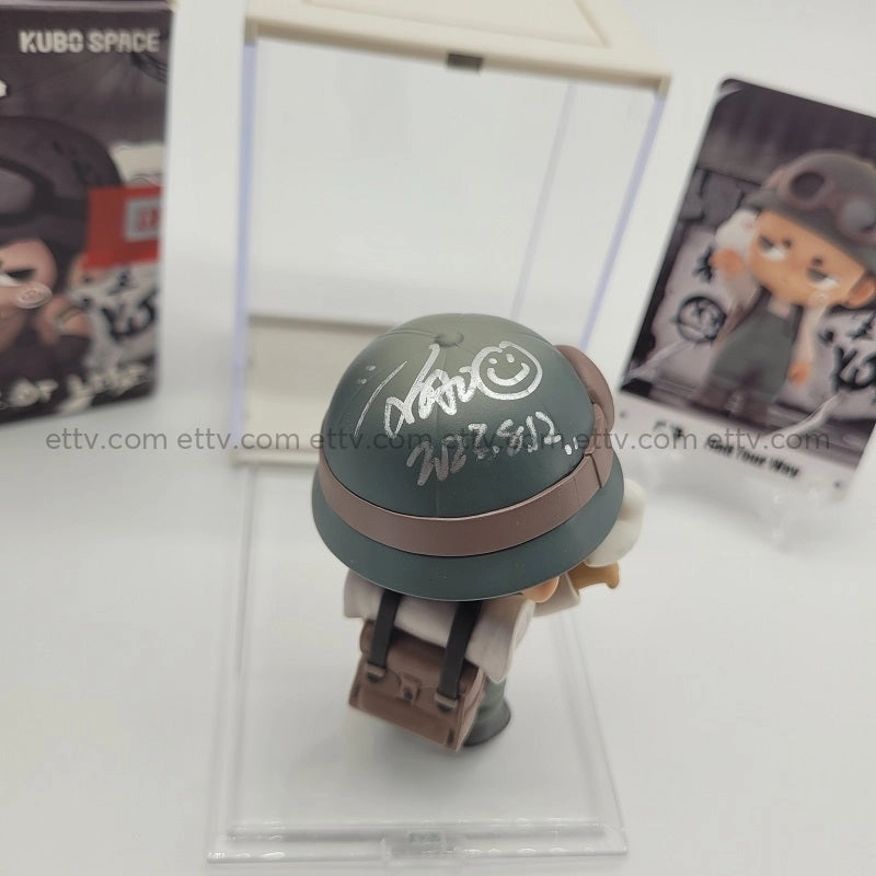 ETTV KUBO Walks of Life Series 1st edition (Find Your Way) - Hand Signed by Artist
