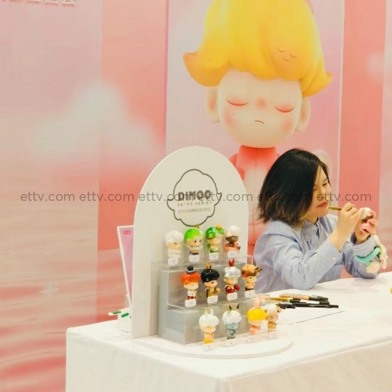 ETTV POPMART Dimoo Dating Series (Wait v2) - Hand Signed by Ayan Deng
