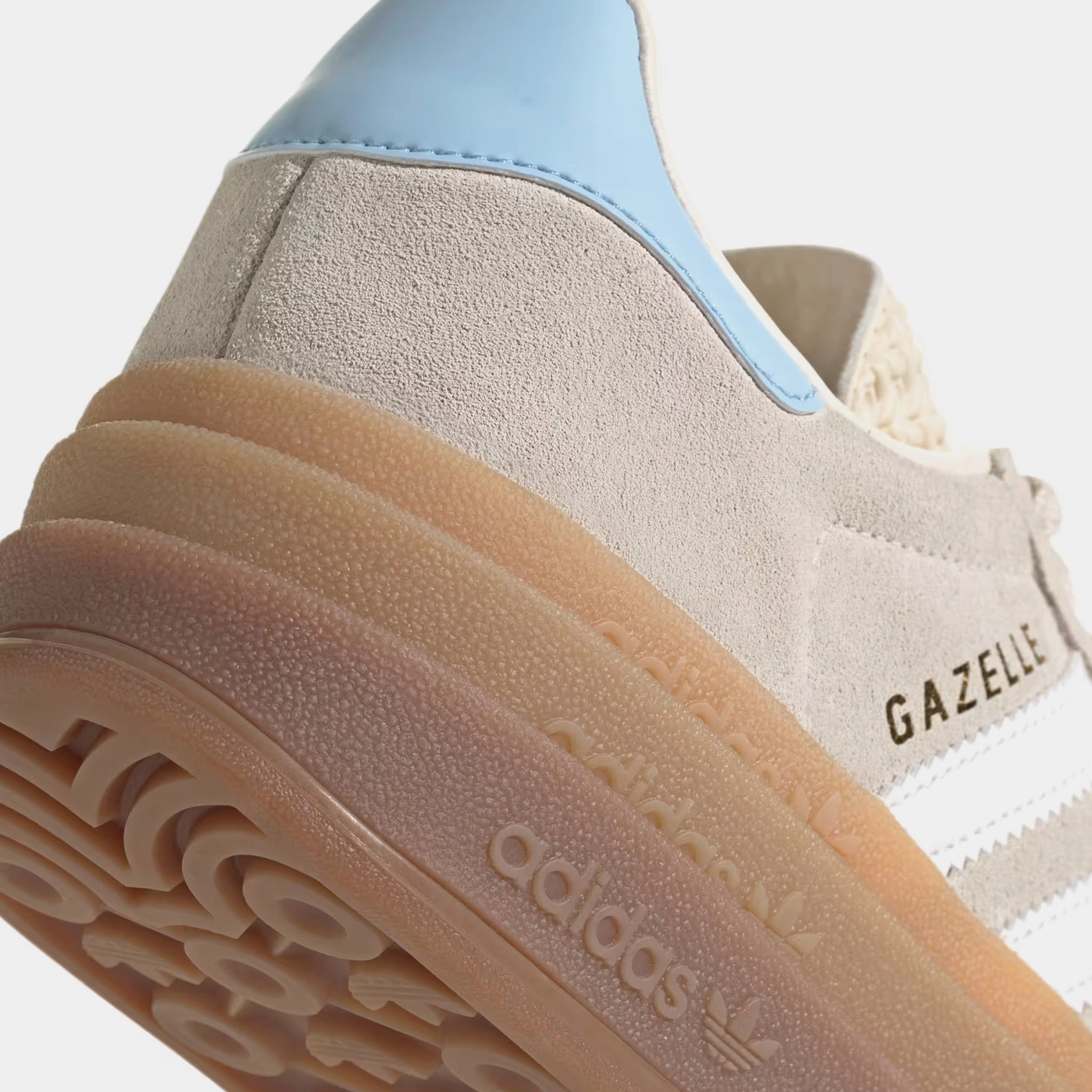 Gazelle Bold Grade School Lifestyle Shoes (Wonder White/Cloud White/Clear Sky) Old-school fashion sneakers