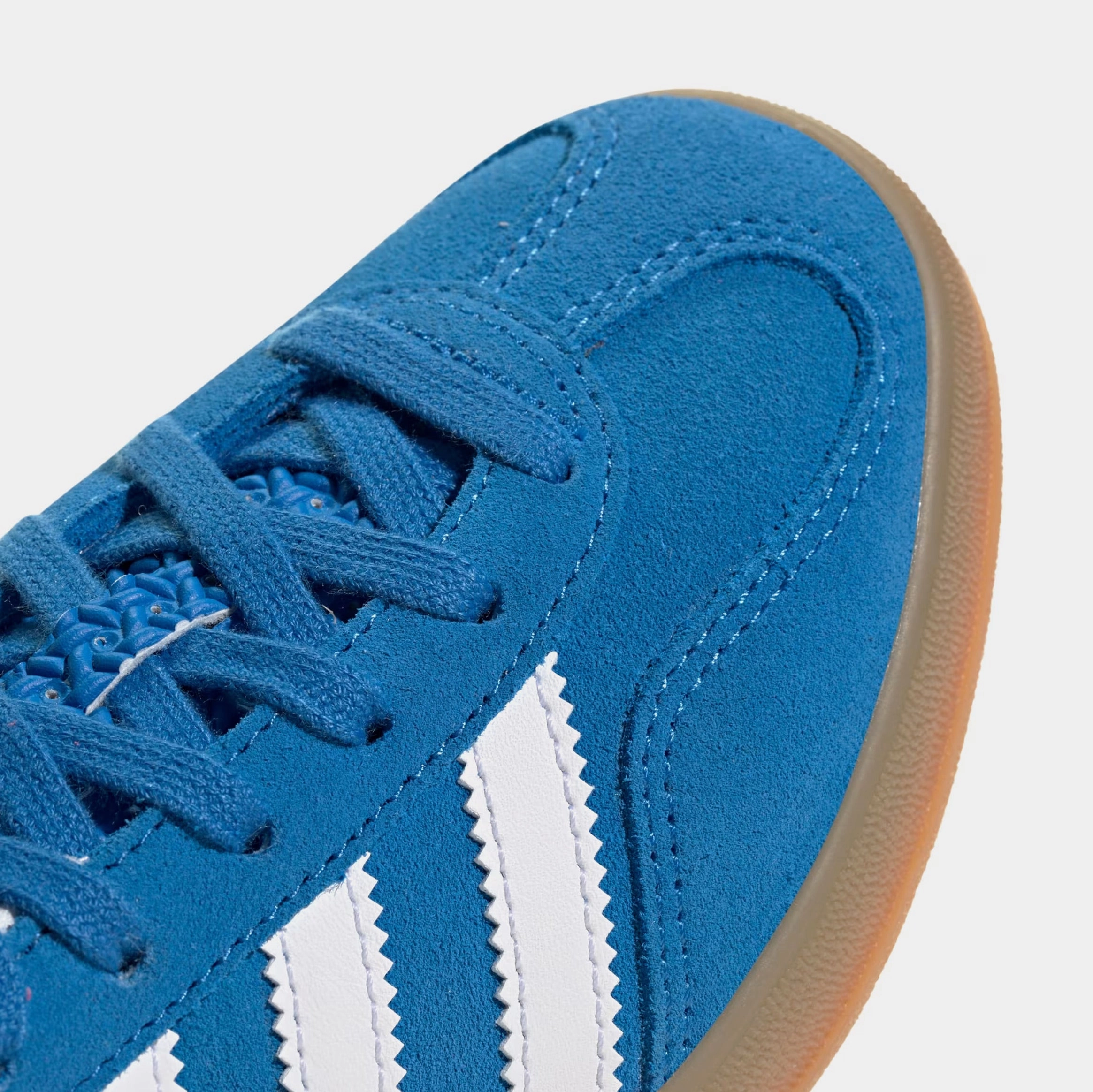 Gazelle Indoor Grade School Lifestyle Shoes (Blue Bird/Cloud White/Gum) Old-school fashion sneakers