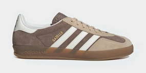 Gazelle Indoor Mens Lifestyle Shoes (Earth Strata/Cloud White) Adidas Gazelle vintage-inspired casual sneakers