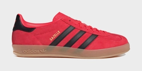 Gazelle Indoor Mens Lifestyle Shoes (Lucid Red/Core Black/Gold Metallic) Adidas Gazelle vintage-inspired casual sneakers