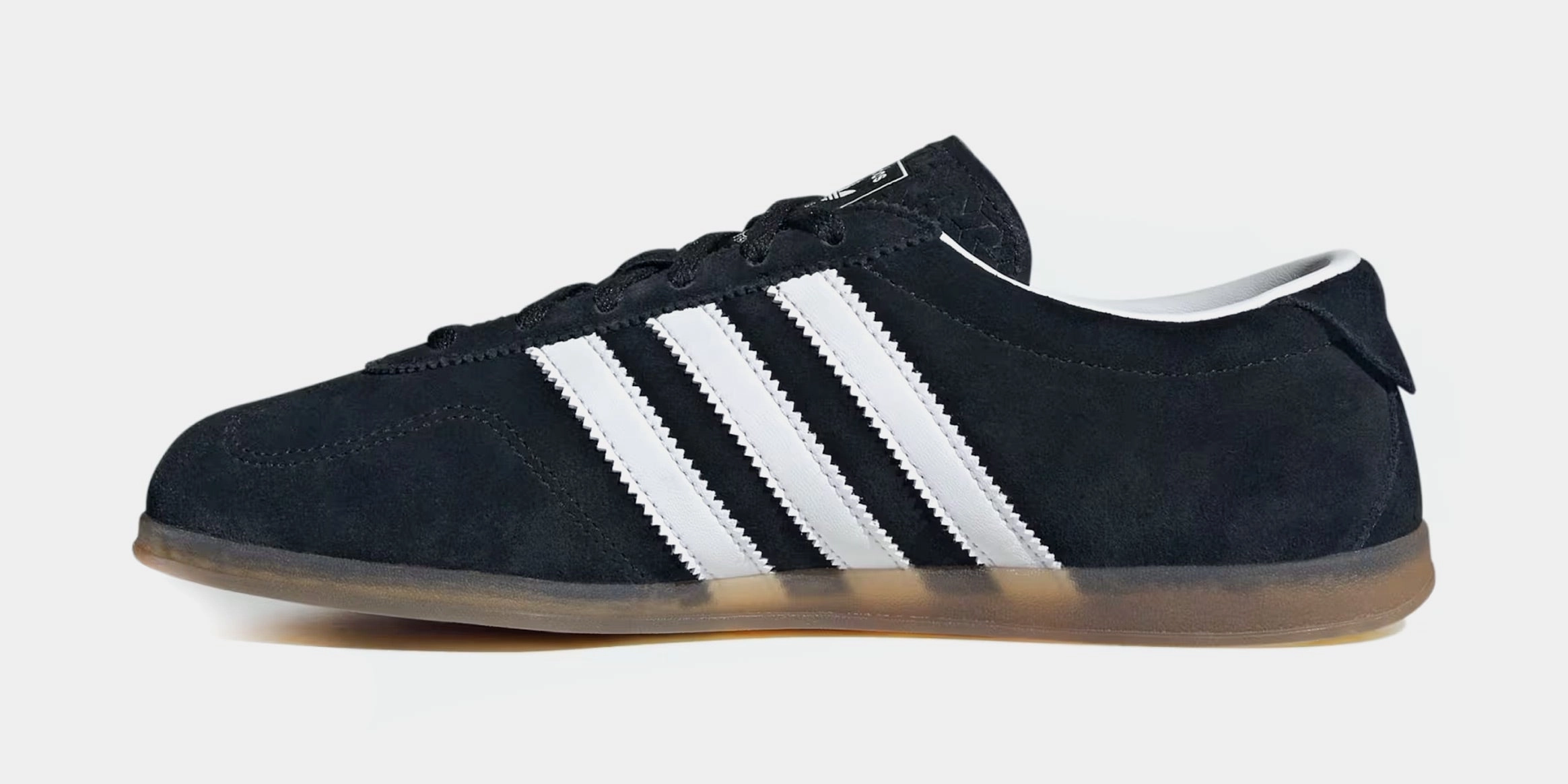 Gazelle Lo Pro Womens Lifestyle Shoes (Core Black/Cloud White/Gum) Old-school fashion sneakers