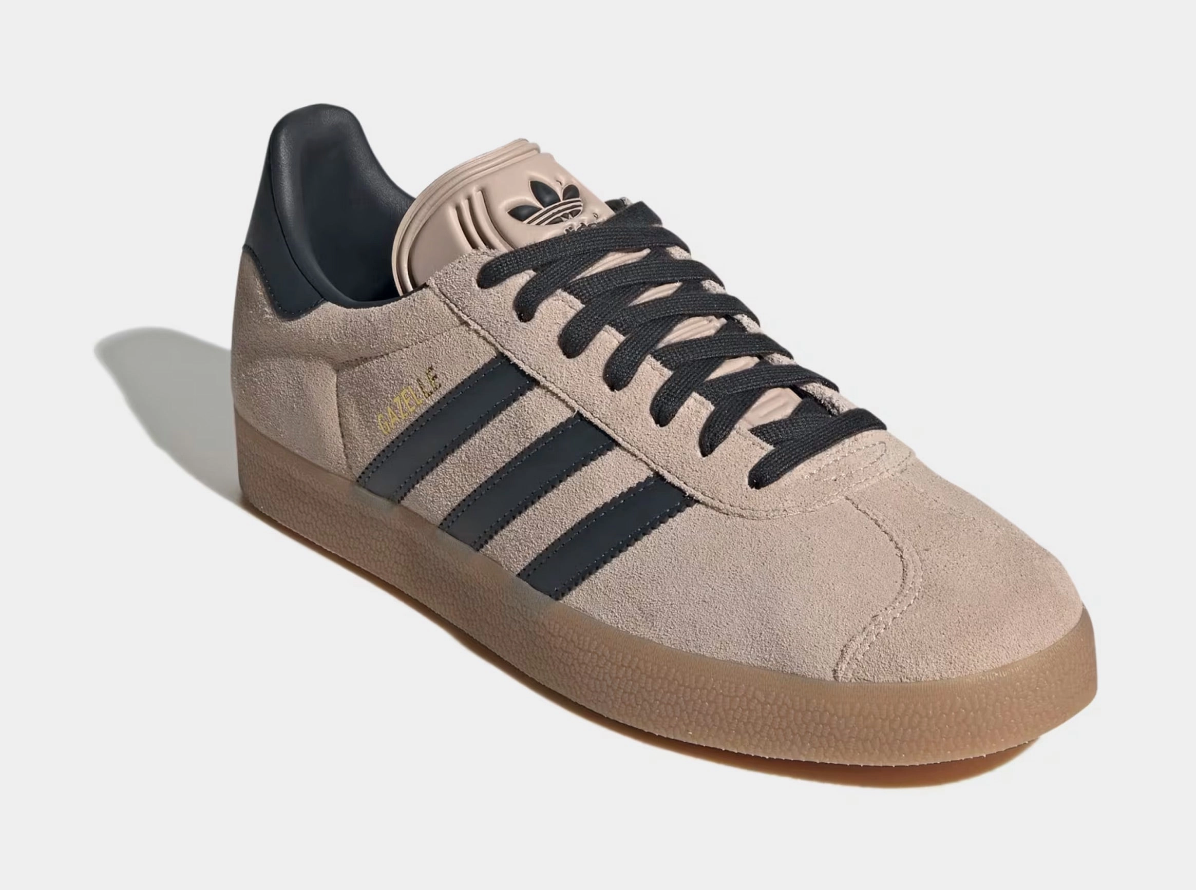 Gazelle Mens Lifestyle Shoes (Beige/Black) Old-school fashion sneakers