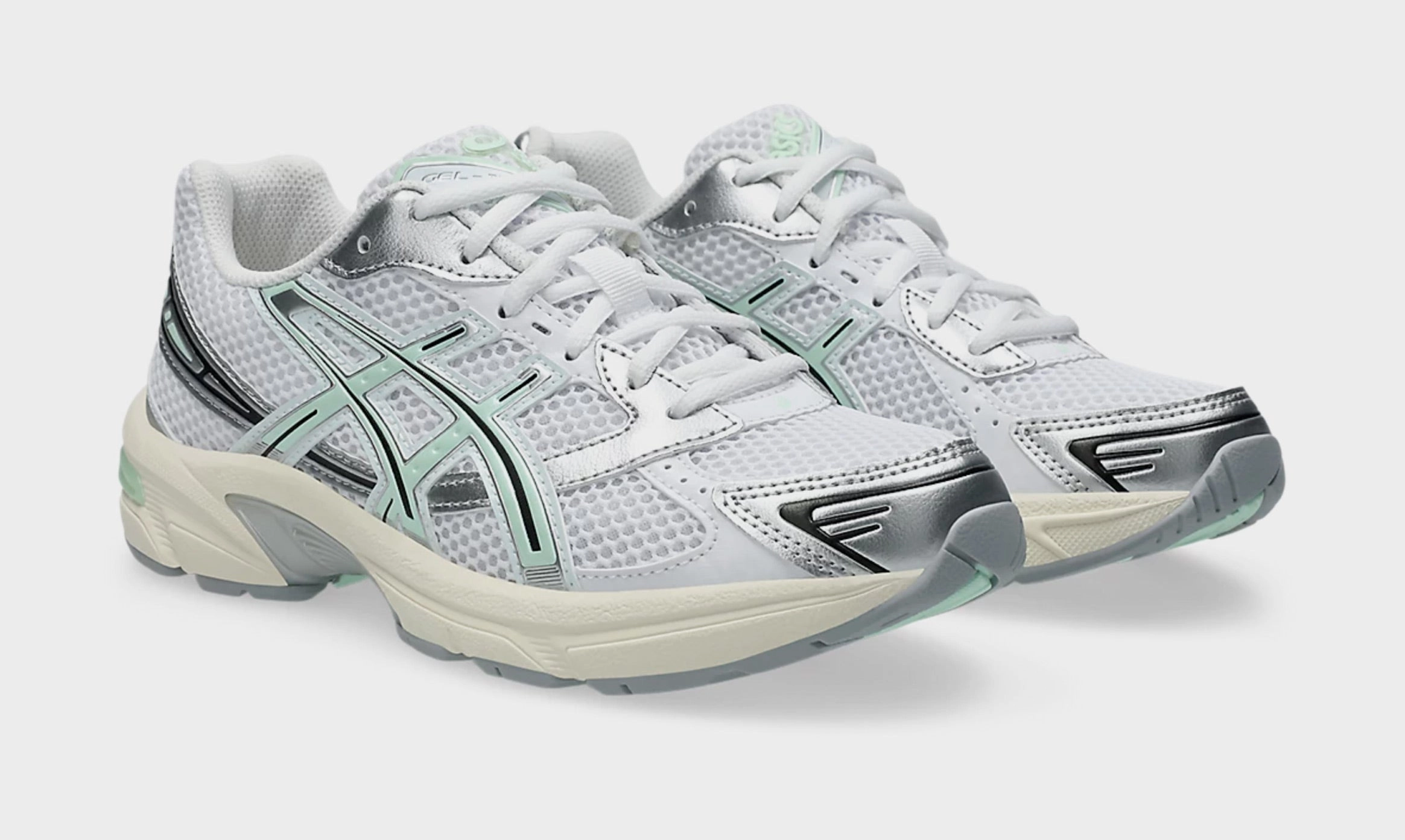 Gel 1130 Womens Running Shoes (White/Mint Tint) Adaptive running trainers