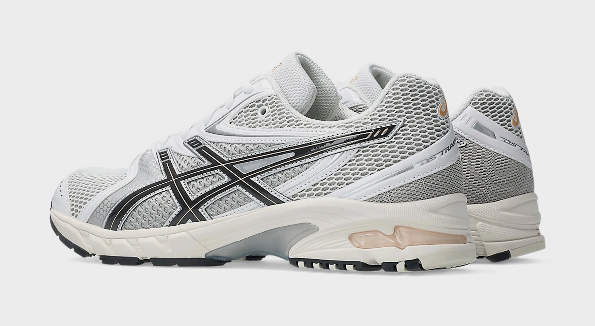 Gel DS Trainer Womens Running Shoes (White/Honey Beige) Adaptive running trainers
