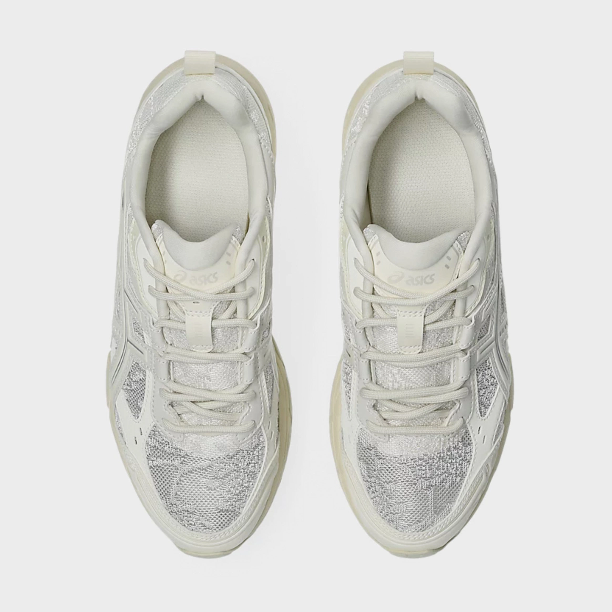 Gel Nunobiki Mens Running Shoes (Cream/Pure Silver) Adaptive running trainers