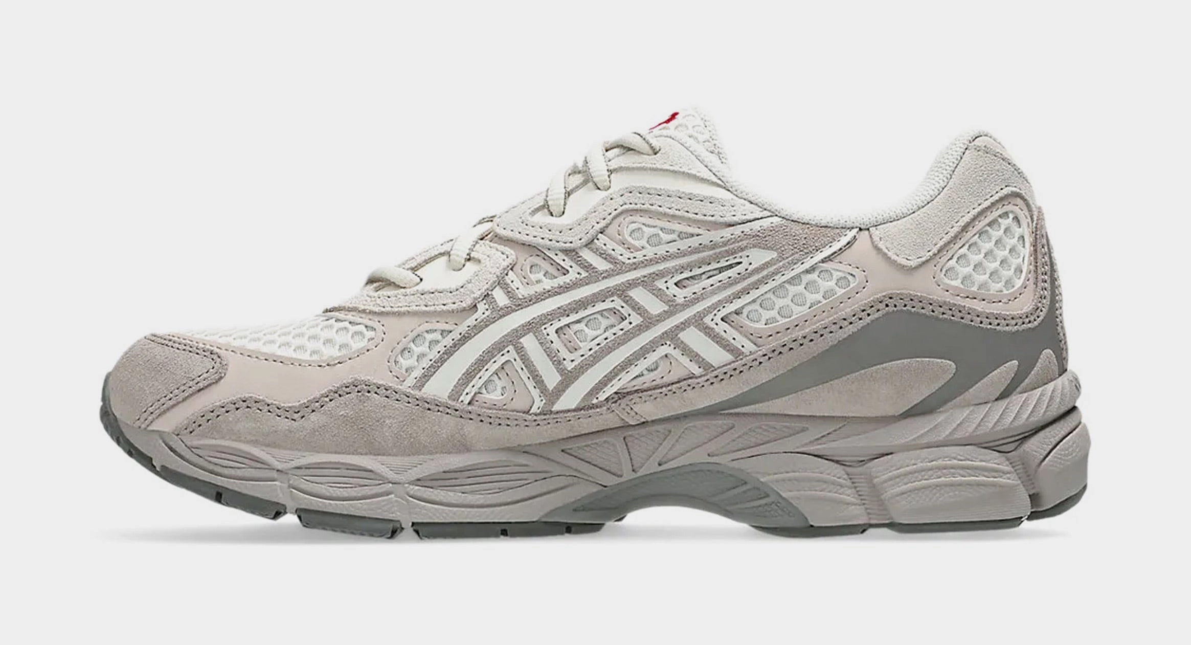 Gel NYC Mens Running Shoes (Cream/Moonrock) Adaptive running trainers