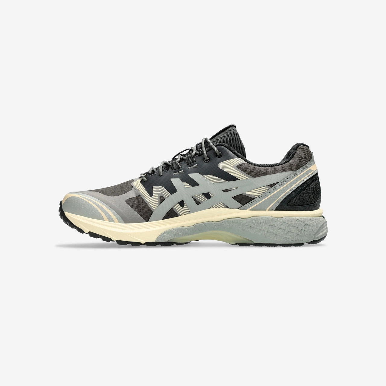 Gel-Terrain Versatile running footwear