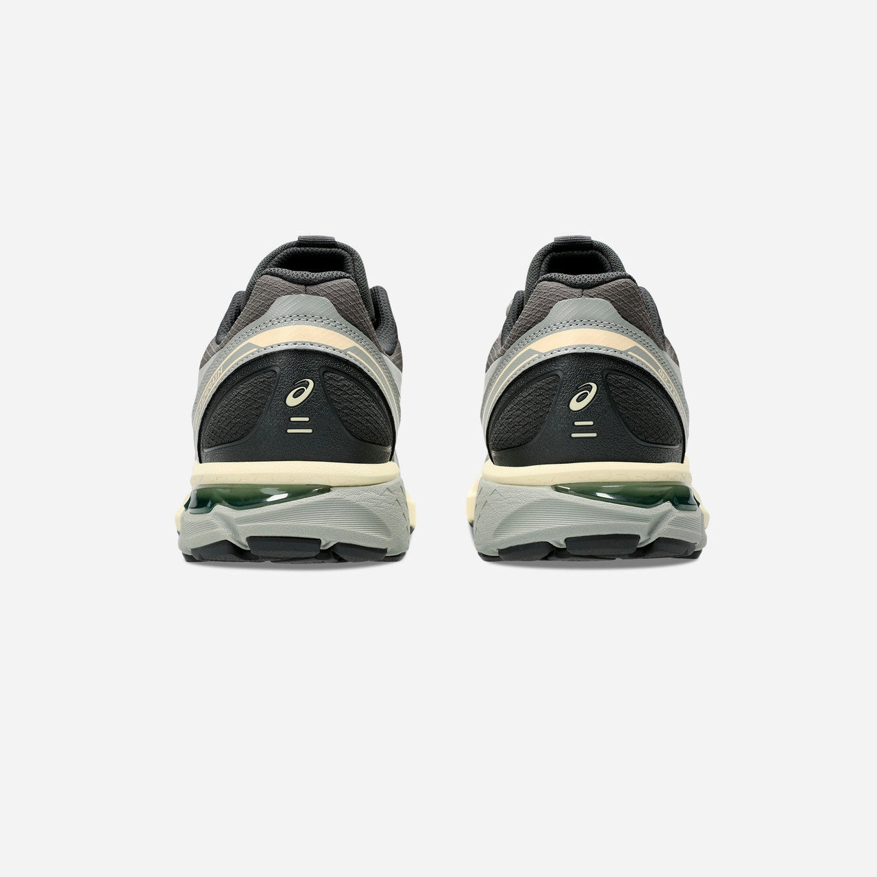 Gel-Terrain Versatile running footwear