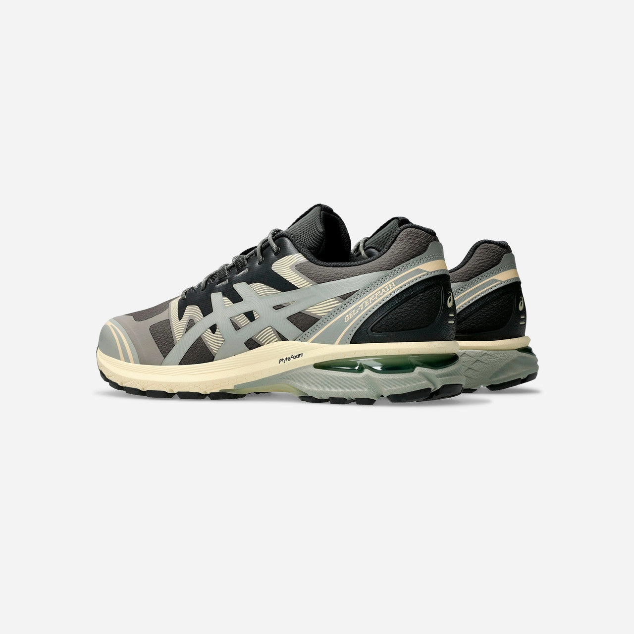 Gel-Terrain Versatile running footwear