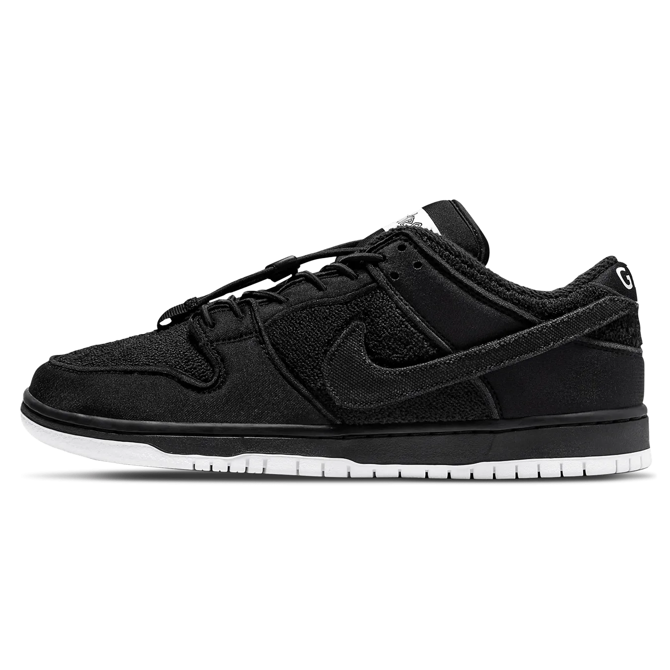 Gnarhunters x Nike Dunk Low SB 'Black' Nike SB skate shoes with padded support and grip