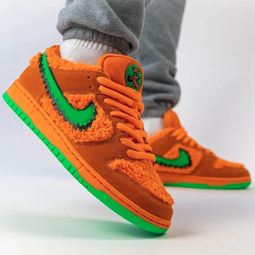 Grateful Dead x Nike Dunk Low SB 'Orange Bear' Nike SB skateboarding shoes
