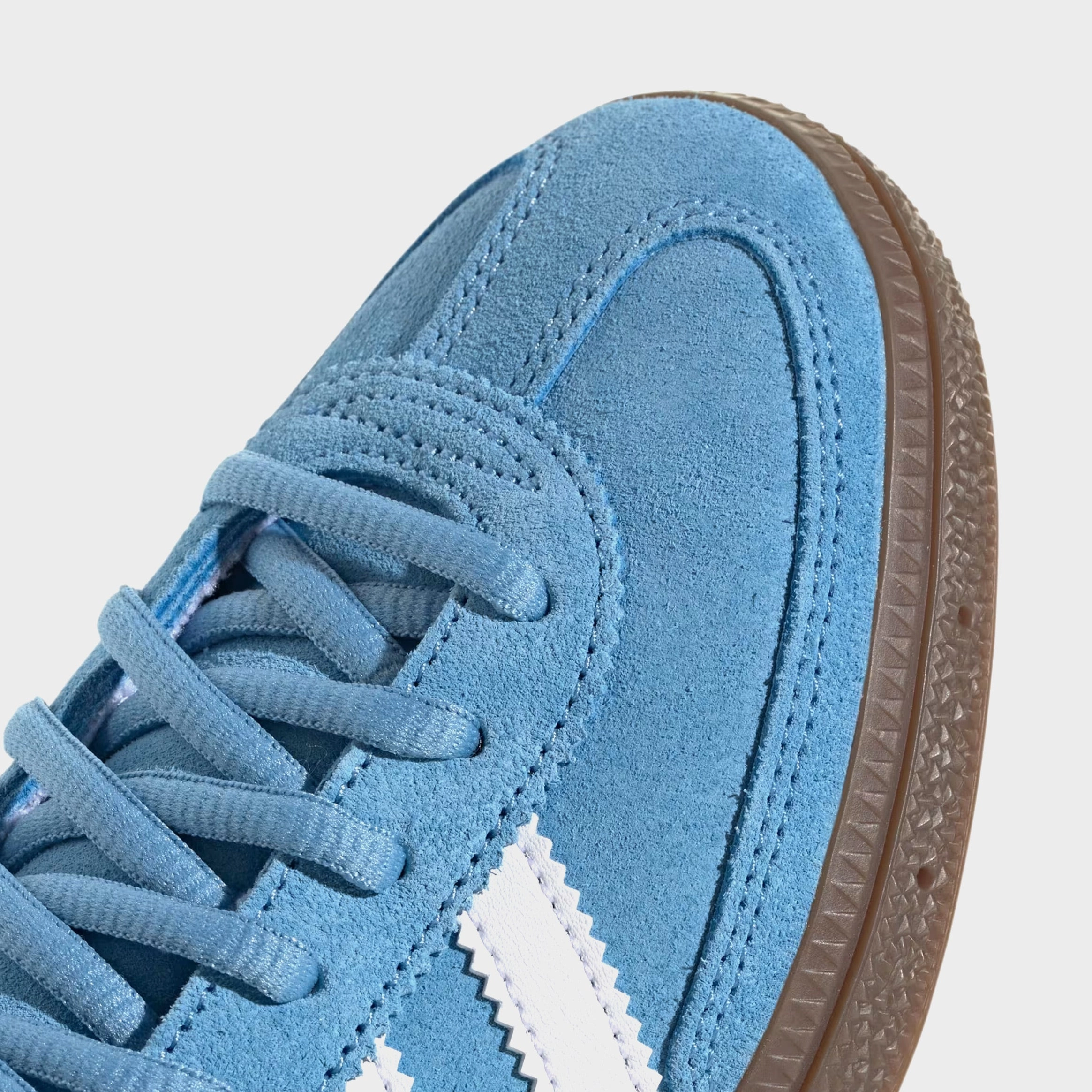Handball Spezial Grade School Lifestyle Shoes (Light Blue/White/Gum) Retro gym-inspired shoes