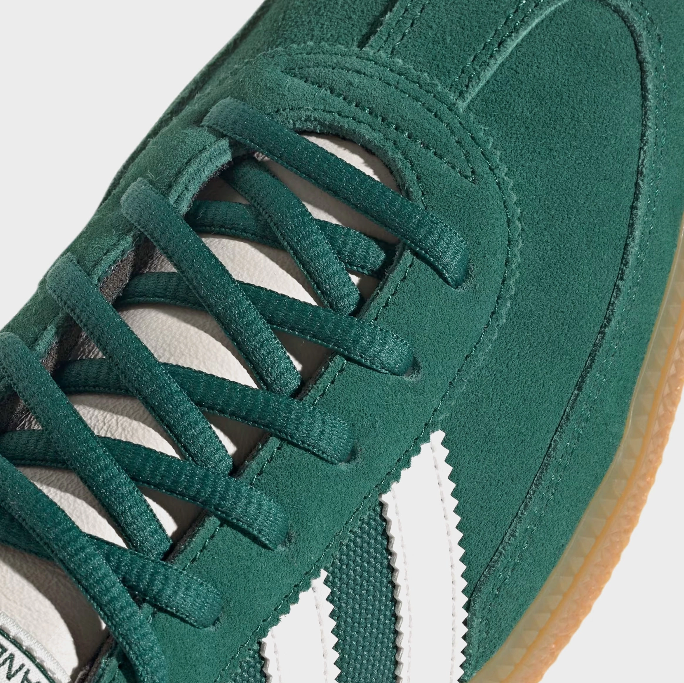 Handball Spezial Mens Lifestyle Shoes (Collegiate Green/Cloud White/Chalk White) Retro gym-inspired shoes