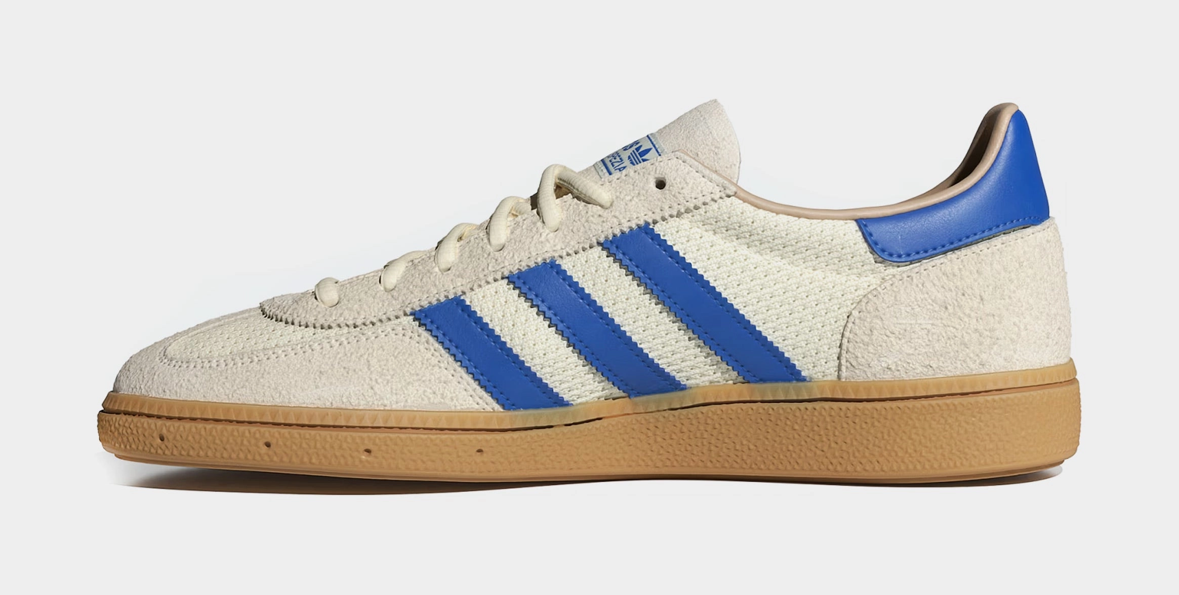 Handball Spezial Mens Lifestyle Shoes (Cream White/Blue/Warm Sandstone) Retro gym-inspired shoes