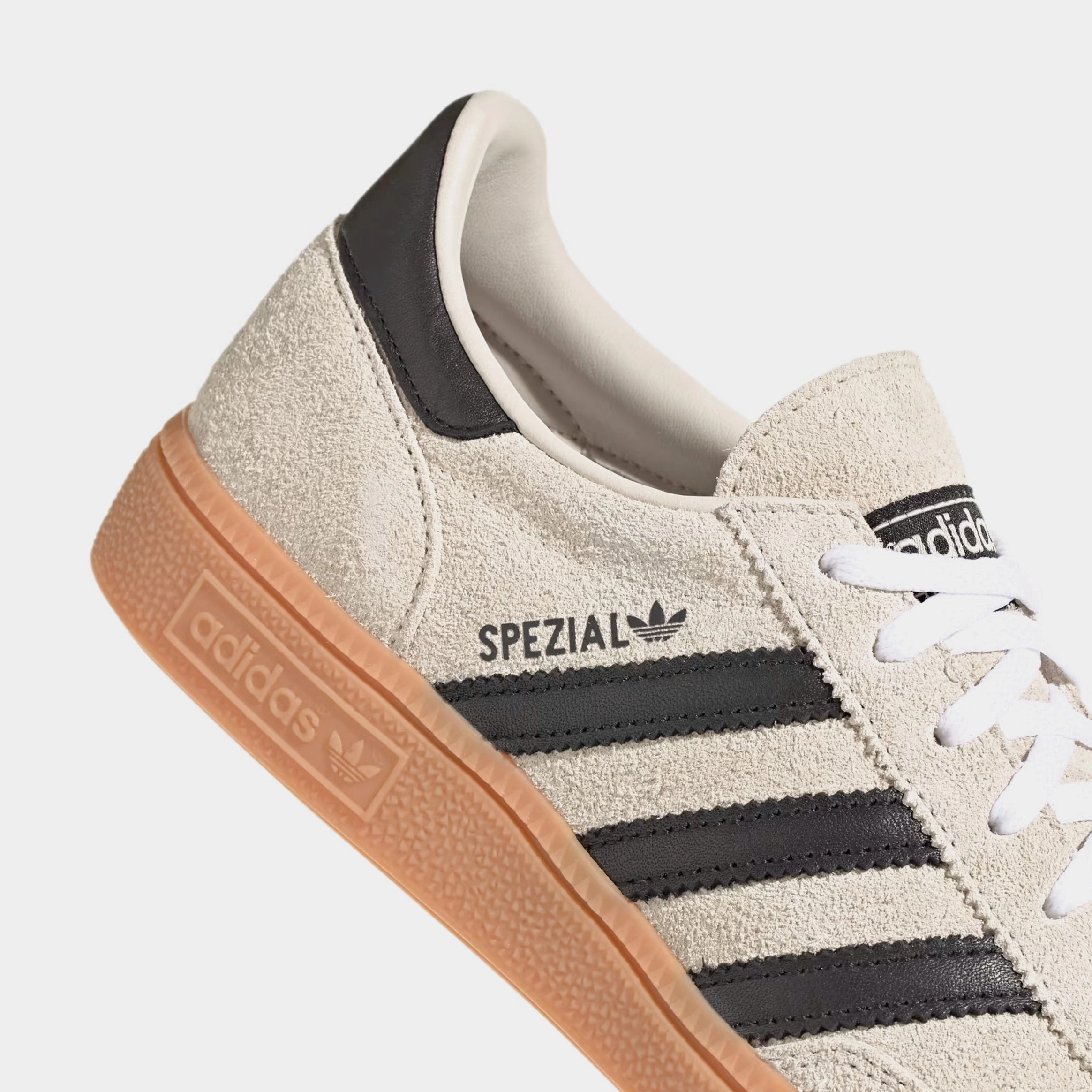 Handball Spezial Womens Lifestyle Shoes (Alumina/Core Black/Cloud White) Retro gym-inspired shoes