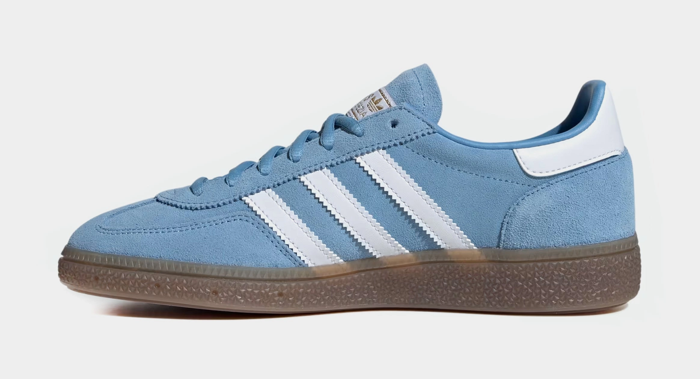 Handball Spezial Womens Lifestyle Shoes (Light Blue/Cloud White/Gum) Retro gym-inspired shoes