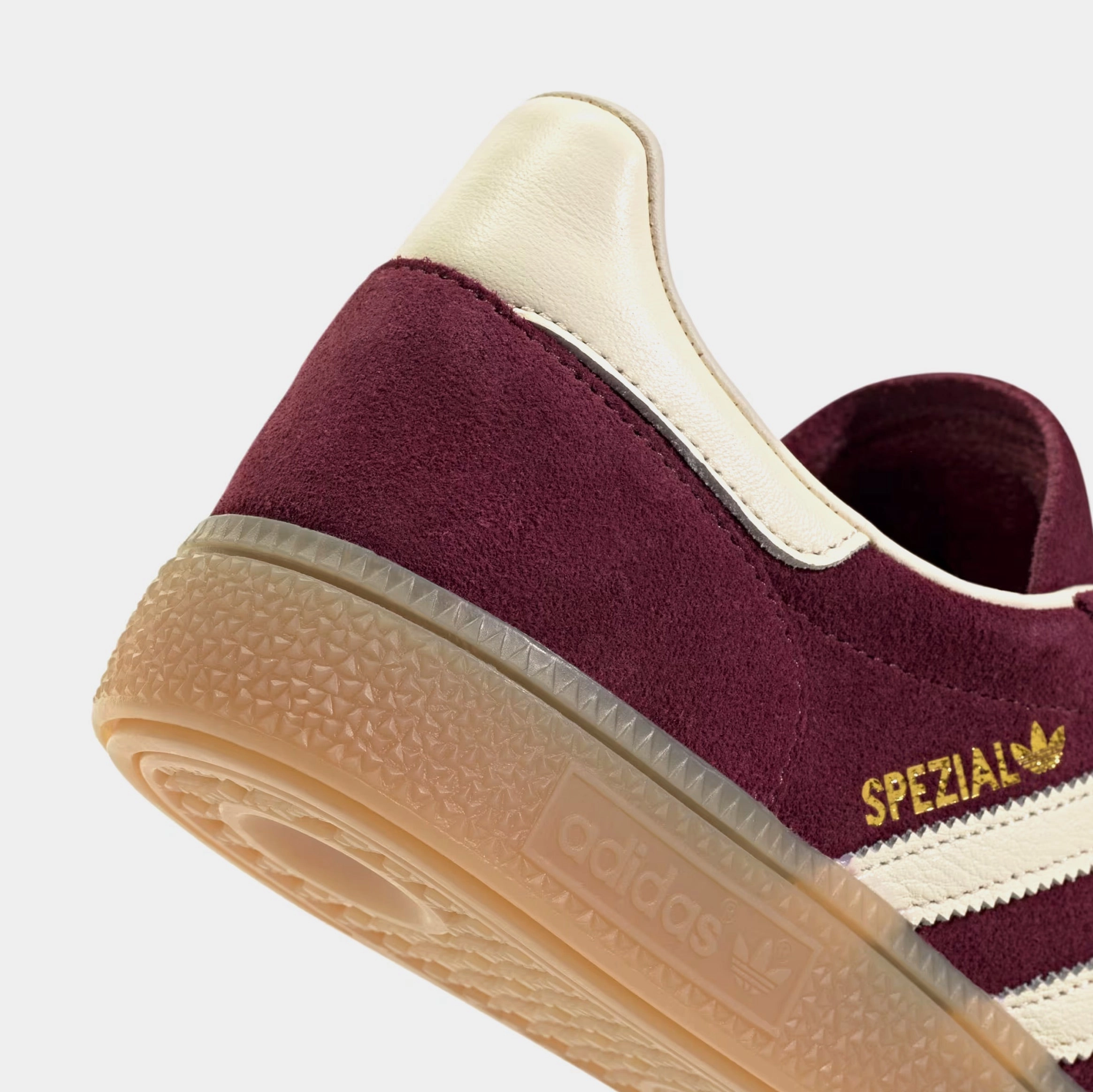 Handball Spezial Womens Lifestyle Shoes (Maroon/Cream White/Gold Metallic) Retro gym-inspired shoes