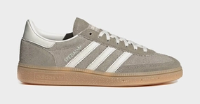 Handball Spezial Womens Lifestyle Shoes (Silver Pebble/Orbit Grey/Gum) Adidas Handball Spezial low-top lifestyle shoes