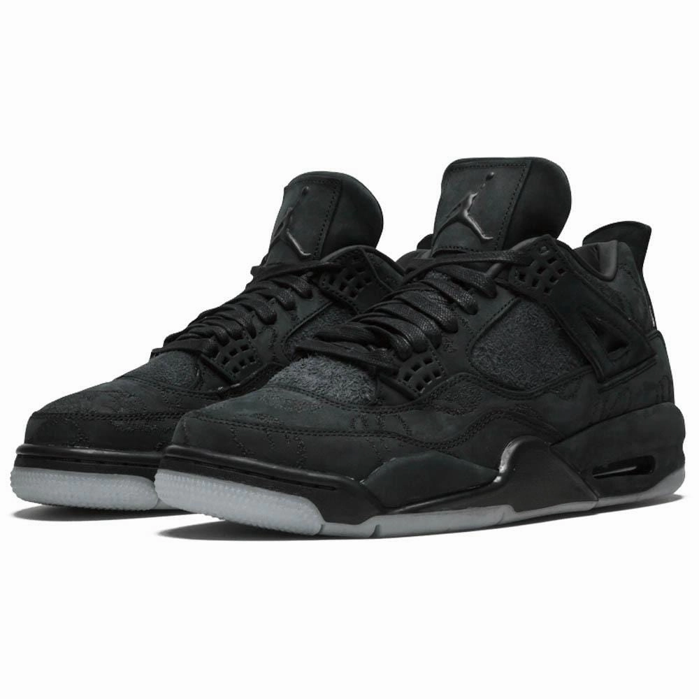 KAWS x Air Jordan 4 Retro Black Air Jordan 4 retro basketball sneakers