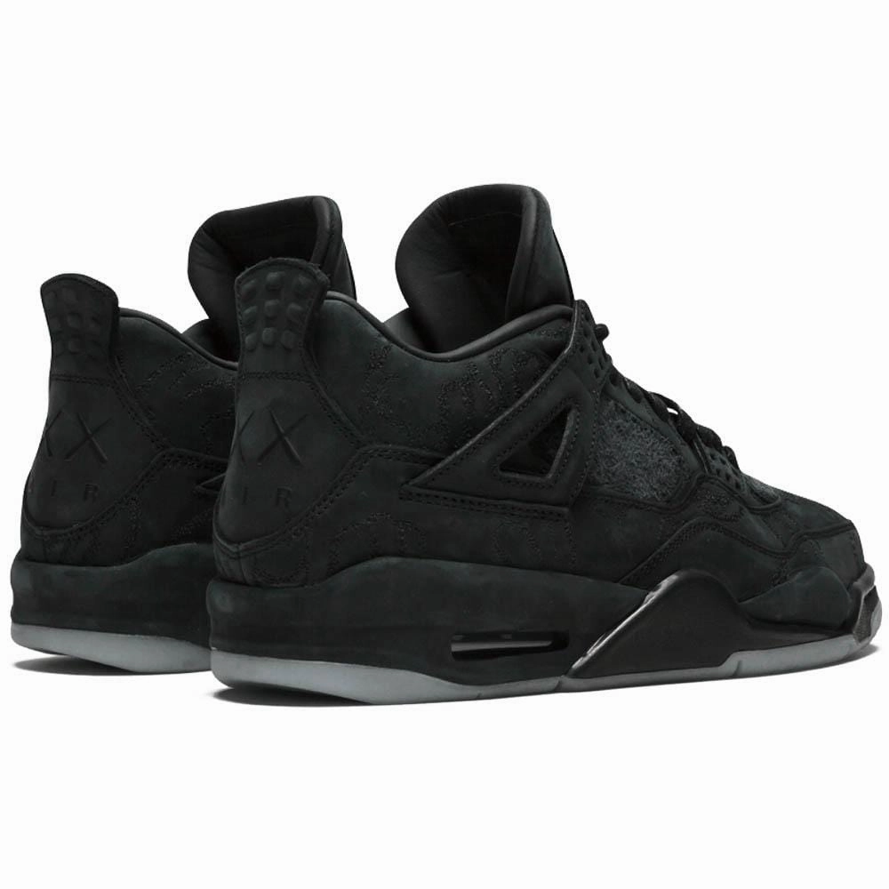 KAWS x Air Jordan 4 Retro Black Air Jordan 4 retro basketball sneakers
