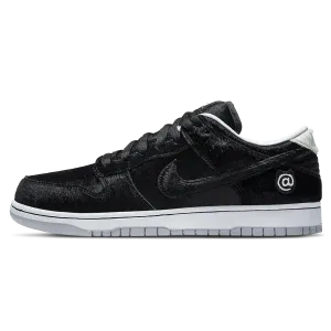 Medicom Toy x Dunk Low SB 'BE@RBRICK' Nike SB skate shoes with padded support and grip