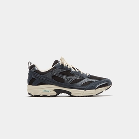 Mizuno MXR - Black / Ebony / Ice Morning Bold street-style shoes