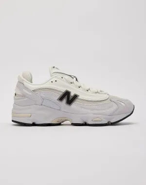 New Balance 1000