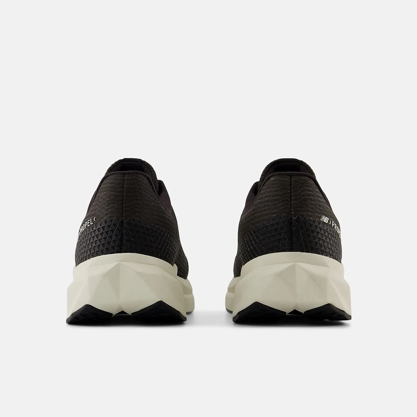 NEW BALANCE MEN'S FUELCELL PROPEL V5 BLACK/WHITE RUNNING SHOES