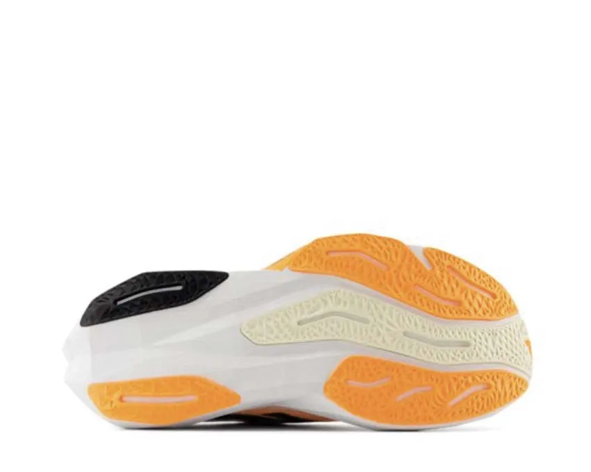 New Balance Shoes New Balance FuelCell Rebel V4 "Angora"