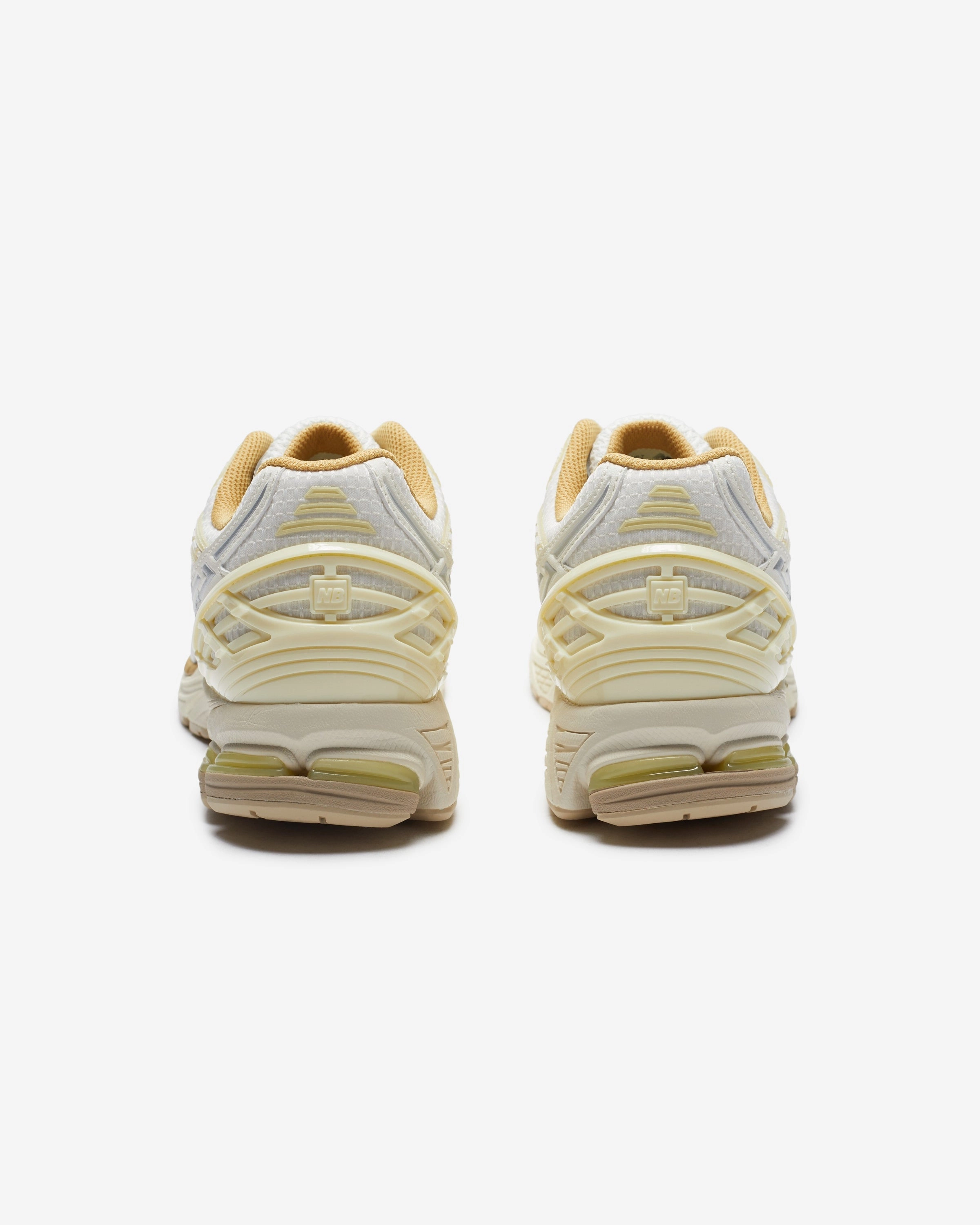 NEW BALANCE 1906 - WHITE/ BEIGE Reebok Originals