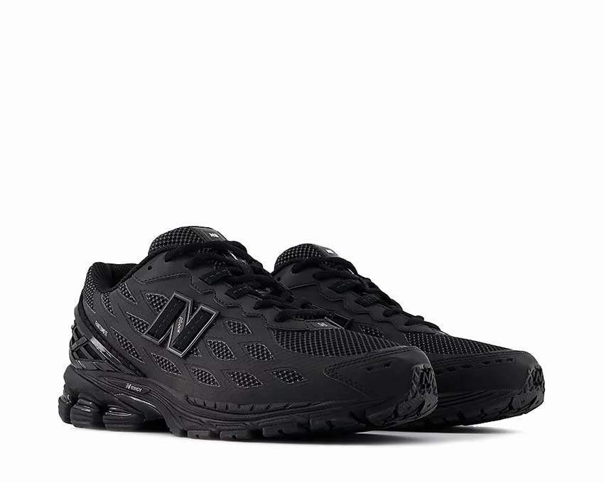 New Balance 1906 "Black Metallic" Nike Max 90 editions