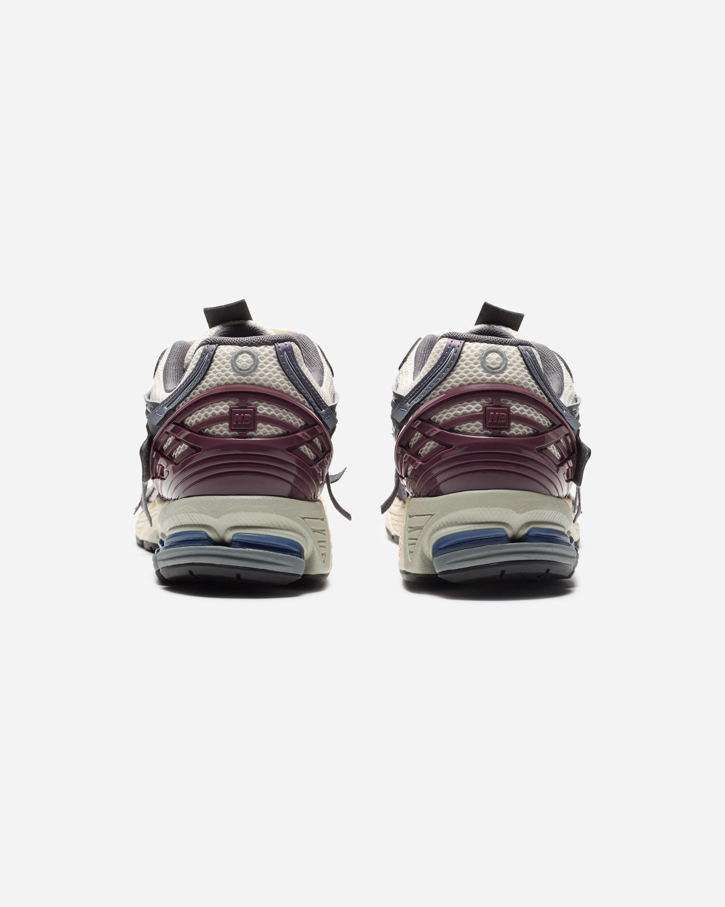 NEW BALANCE 1906A - INKWELL Reebok Originals