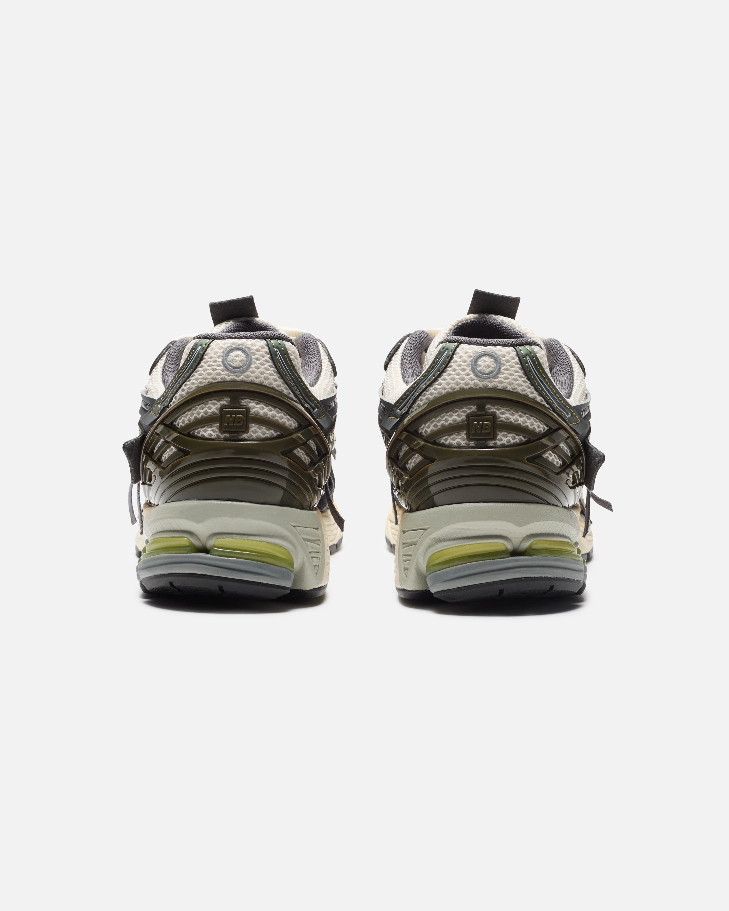 NEW BALANCE 1906A - OLIVEJUICE Reebok Originals