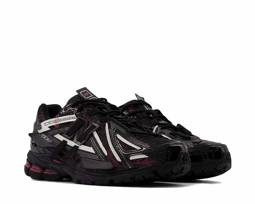 New Balance 1906A "Black" Lifestyle running shoes