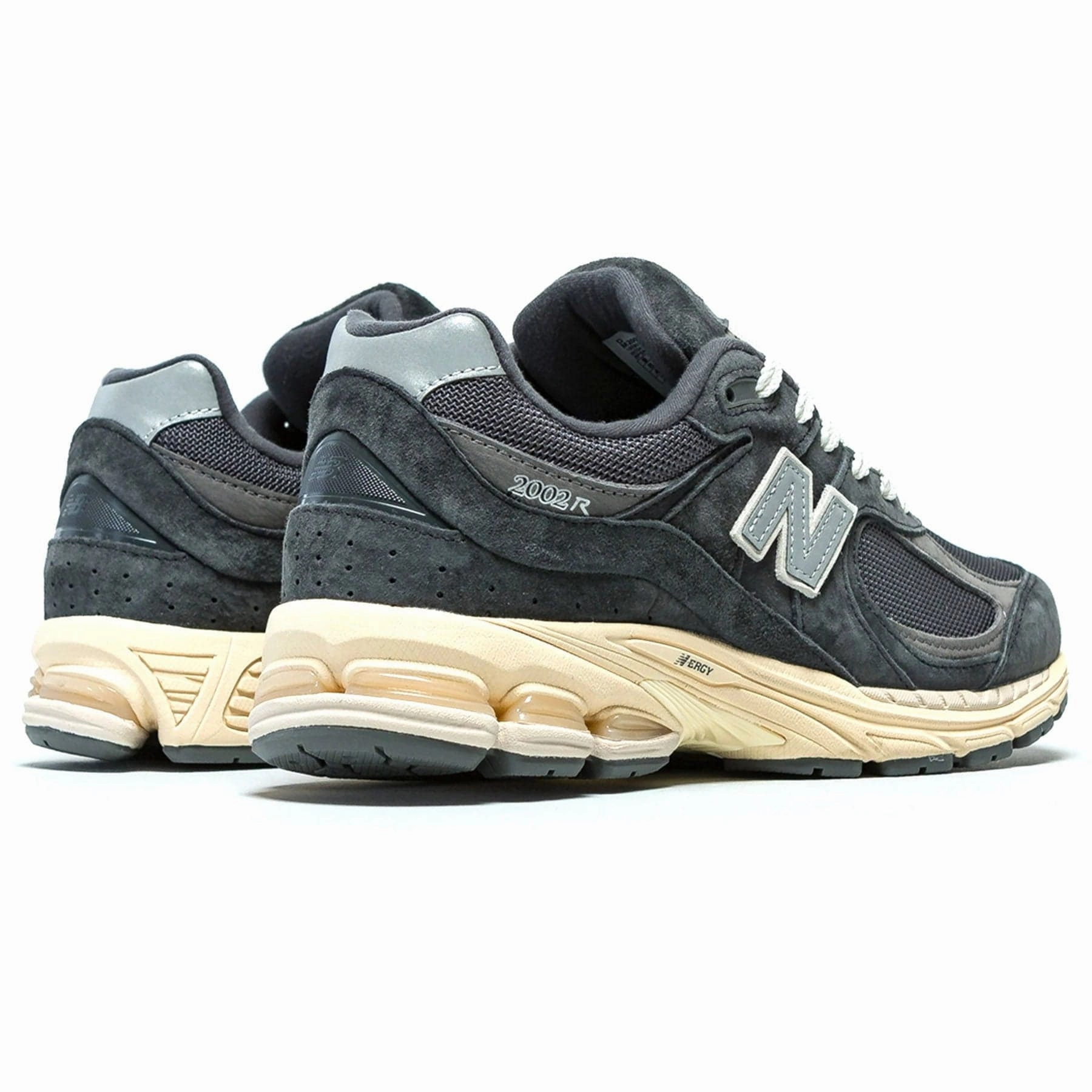 New Balance 2002R 'Black Dark Grey' Cushioned running footwear
