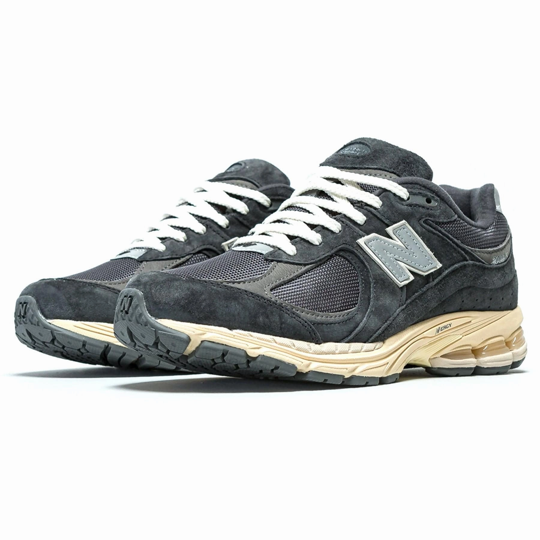 New Balance 2002R 'Black Dark Grey' Cushioned running footwear