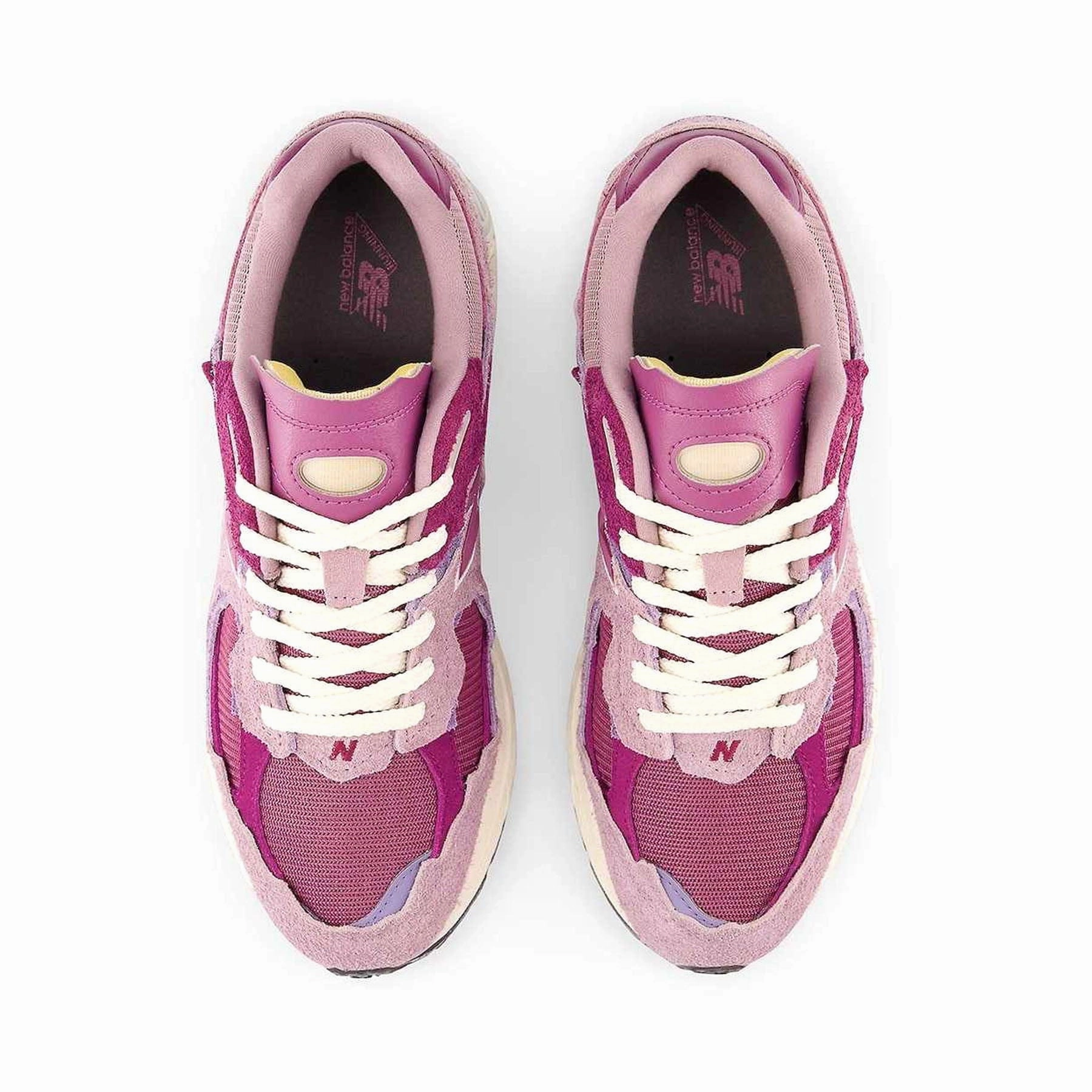 New Balance 2002R 'Protection Pack - Pink' Cushioned running footwear