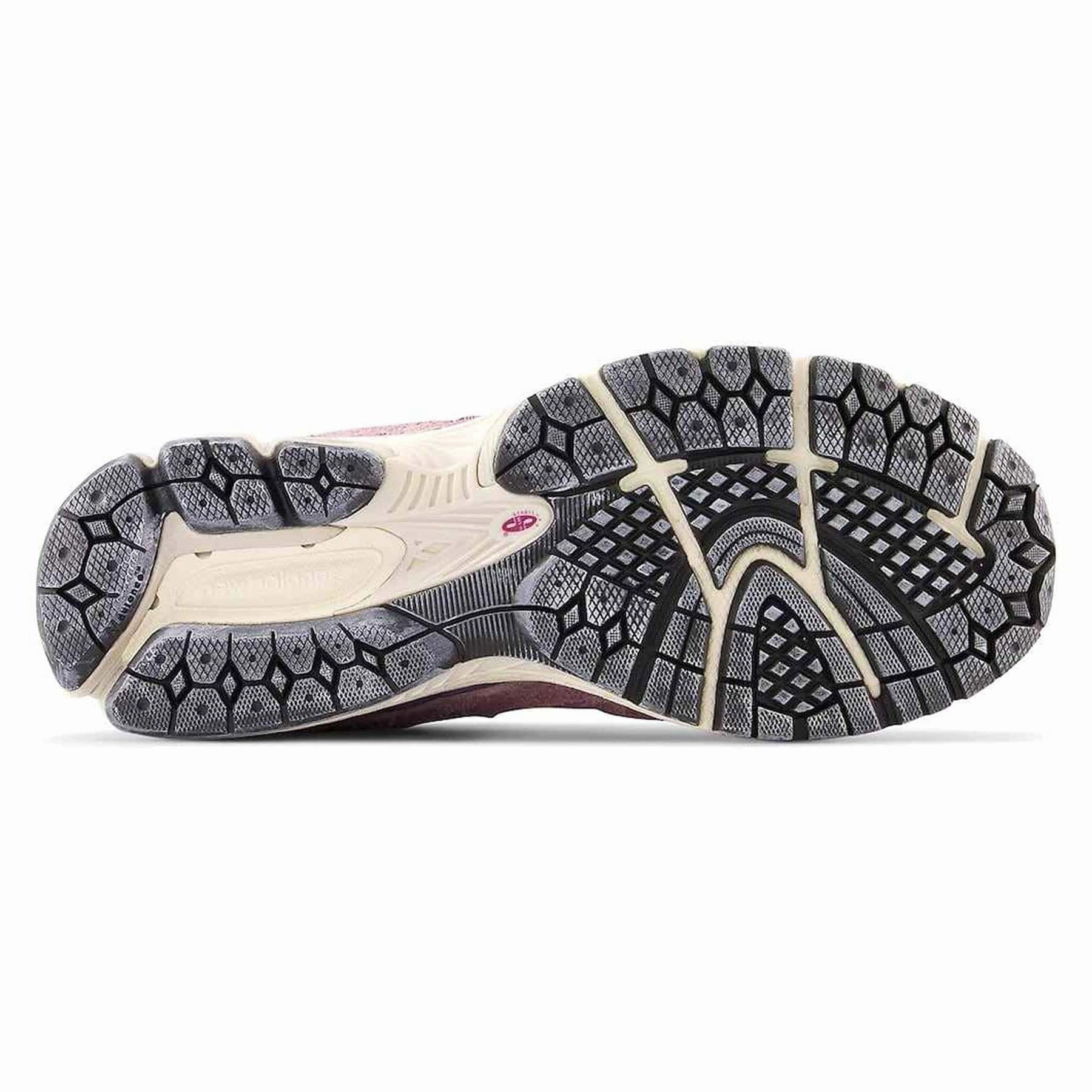 New Balance 2002R 'Protection Pack - Pink' Cushioned running footwear