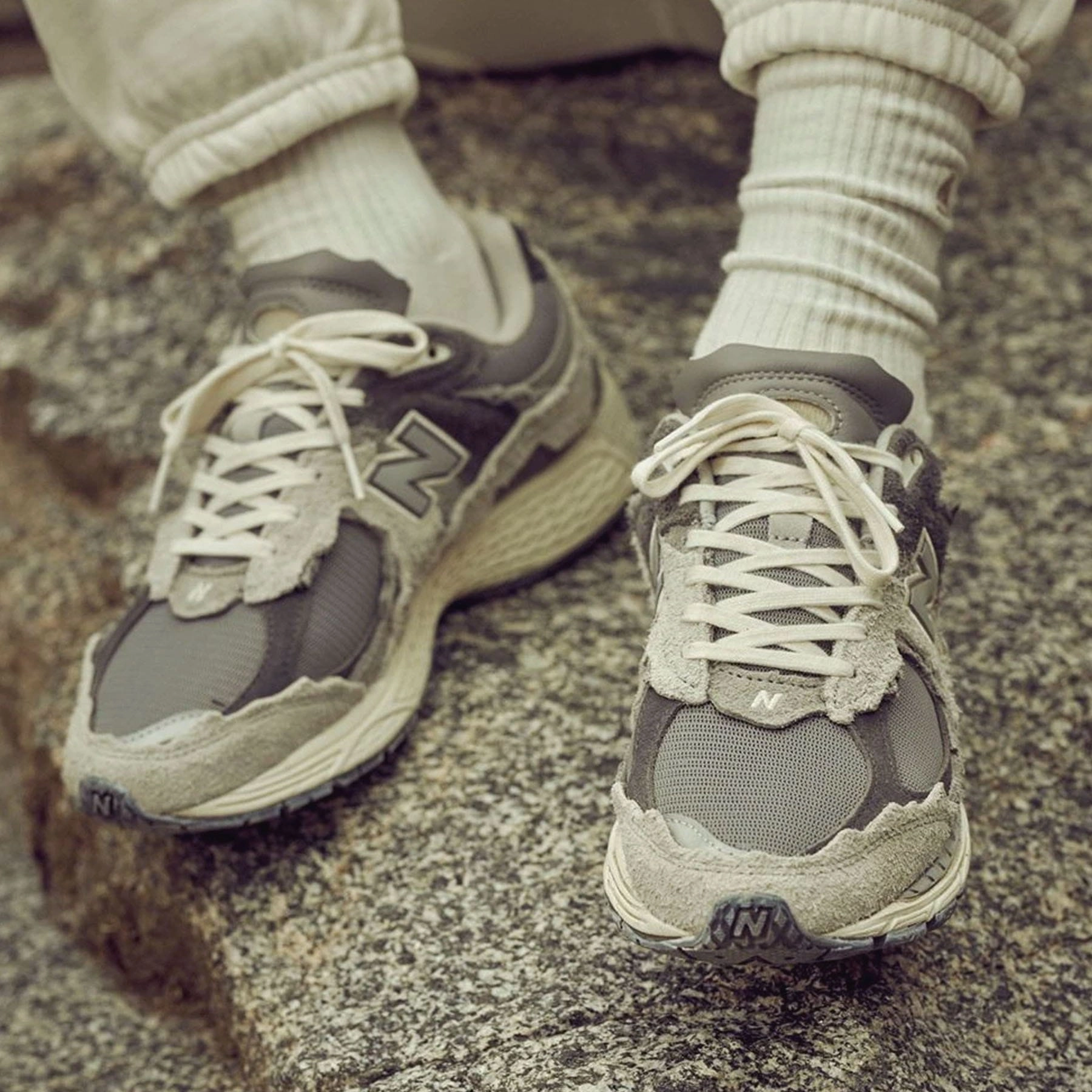 New Balance 2002R 'Protection Pack - Rain Cloud' Cushioned running footwear