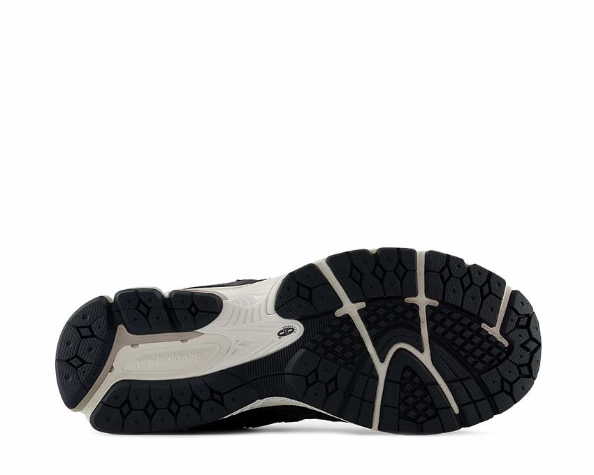 New Balance 2002R "Quilted Black" New Balance men's range