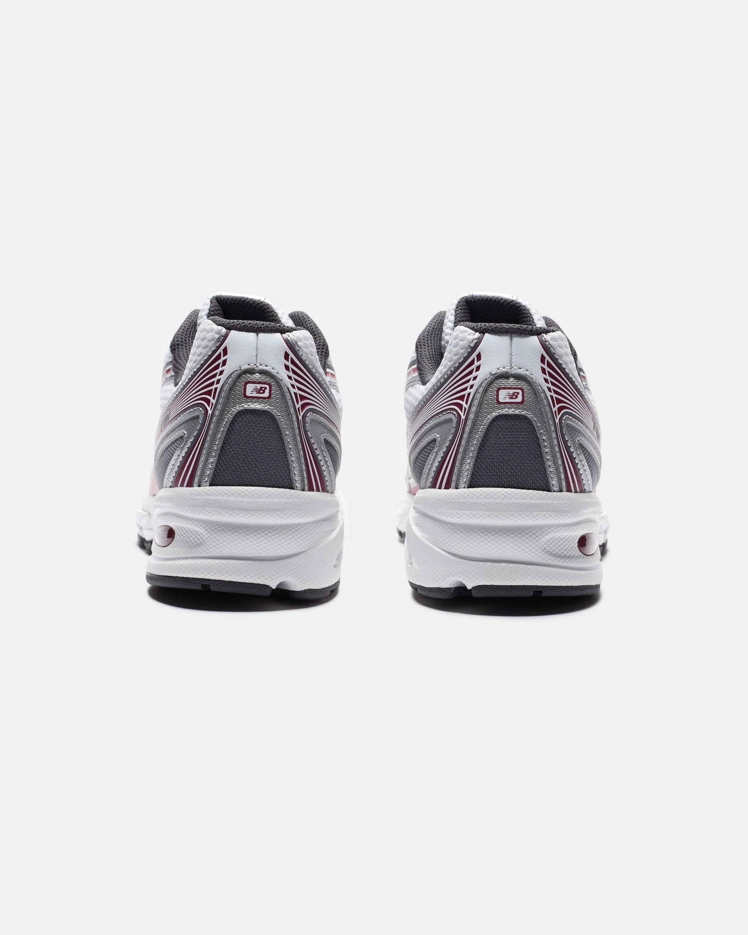 NEW BALANCE 740 - MERCURYRED Reebok Originals